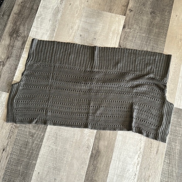 NWOT Forever 21 Gray Sweater Wrap Cardigan Short Sleeve Cocoon Tunic Dolman - Picture 2 of 14